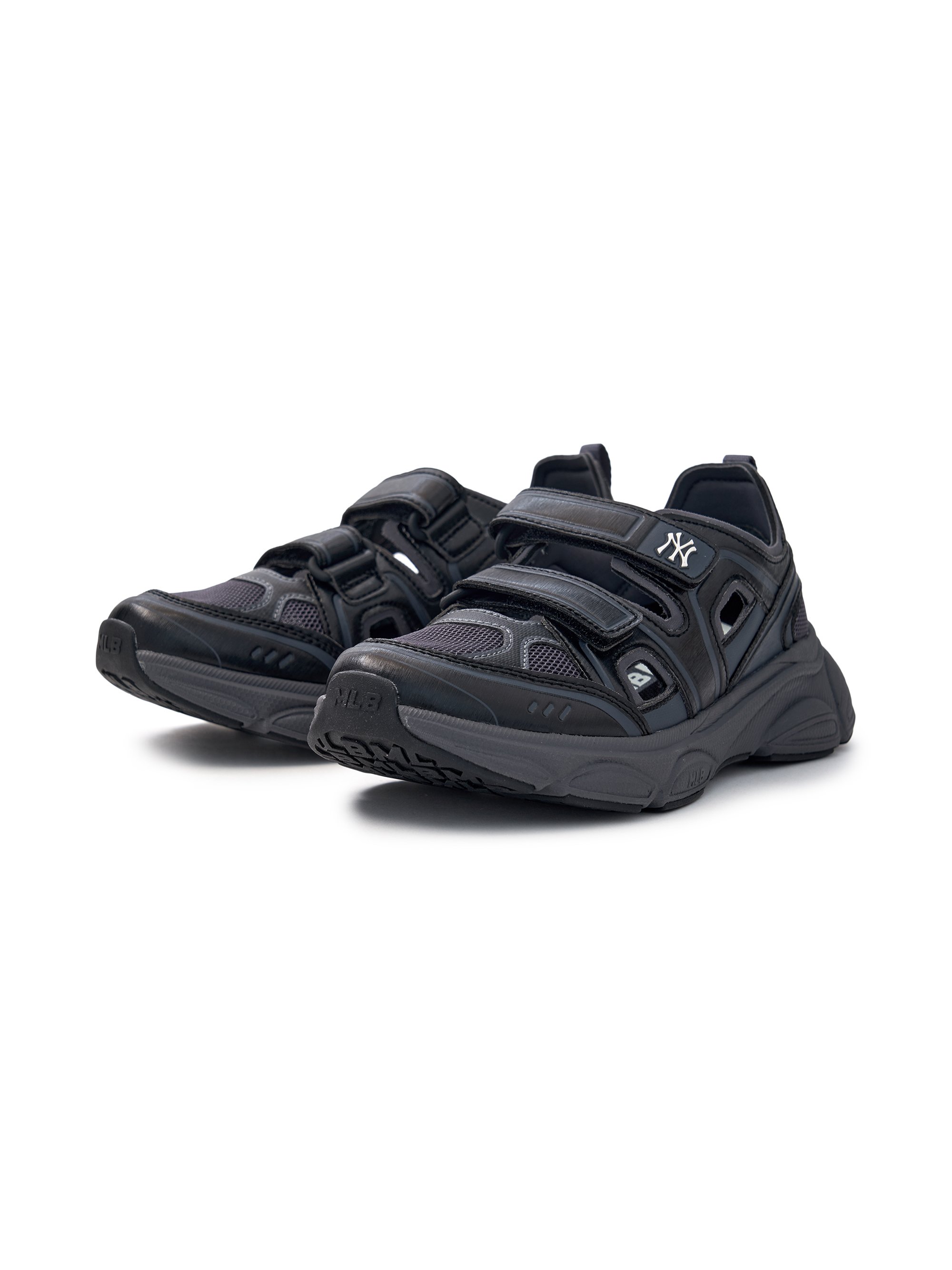 [MLB] Ace Runner ★すぐ品切れ★ MLB 에이스러너 메리제인 뉴욕양키스 (BLACK)