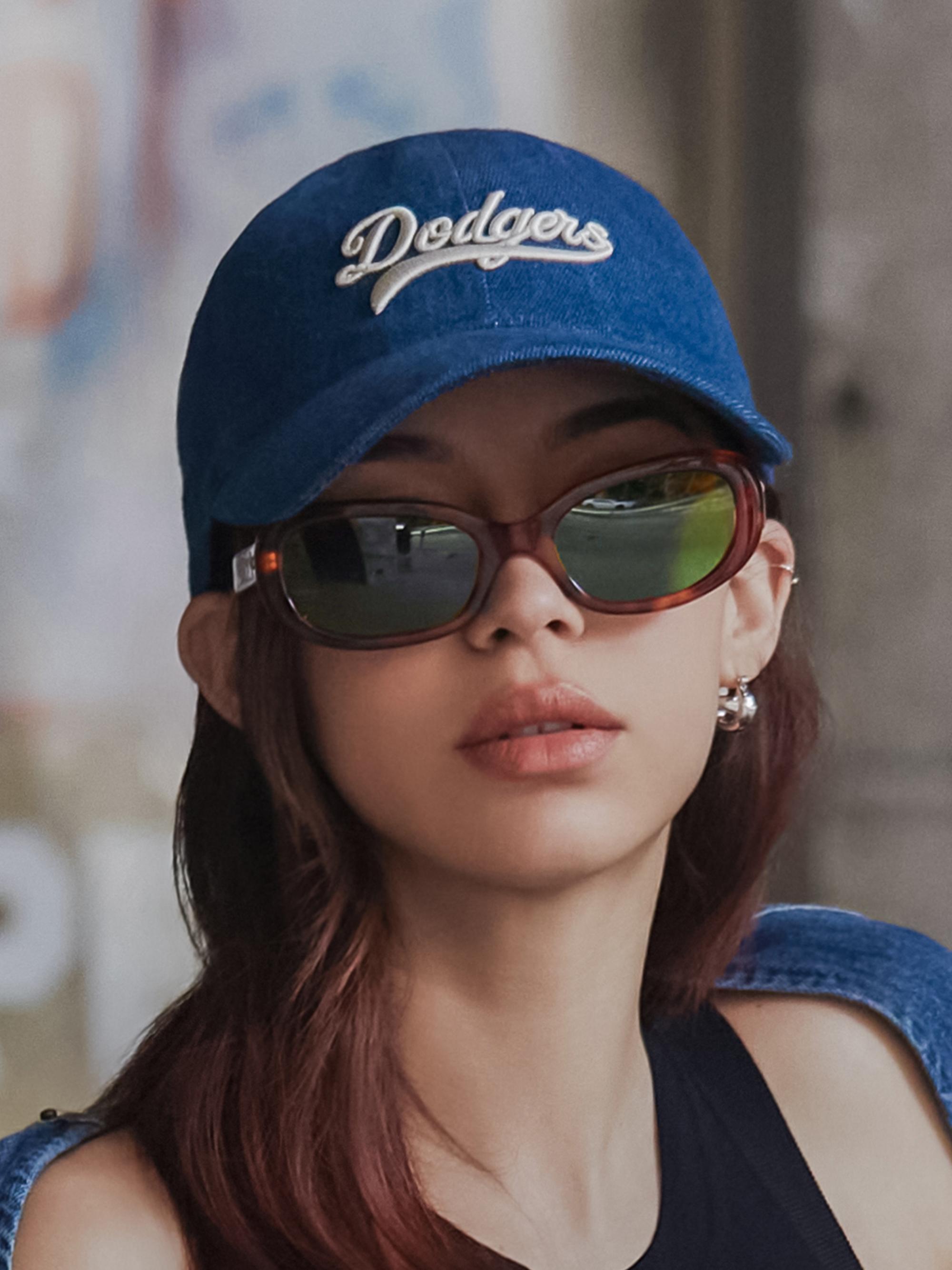 바시티 컬시브 레터링 데님 언스트럭쳐 볼캡 LA다저스