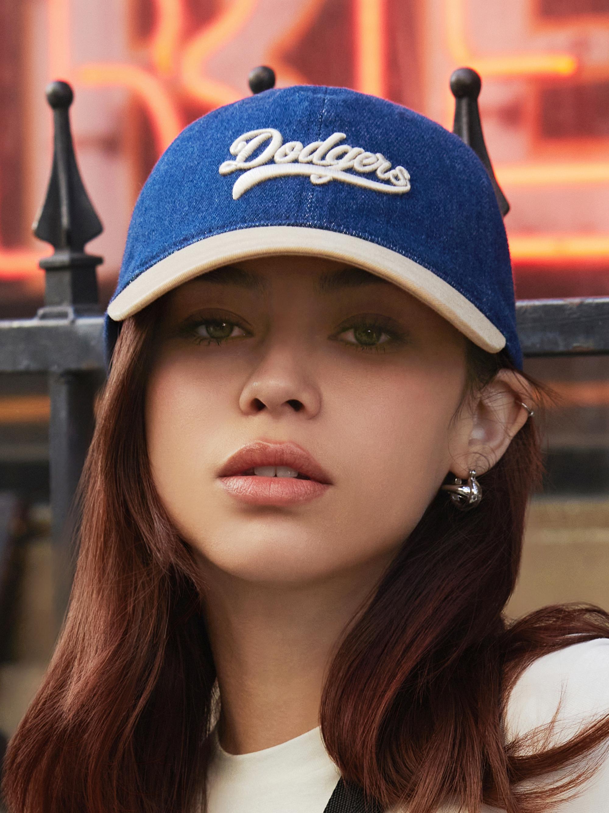 컬시브 레터링 데님배색 언스트럭쳐 볼캡 LA다저스