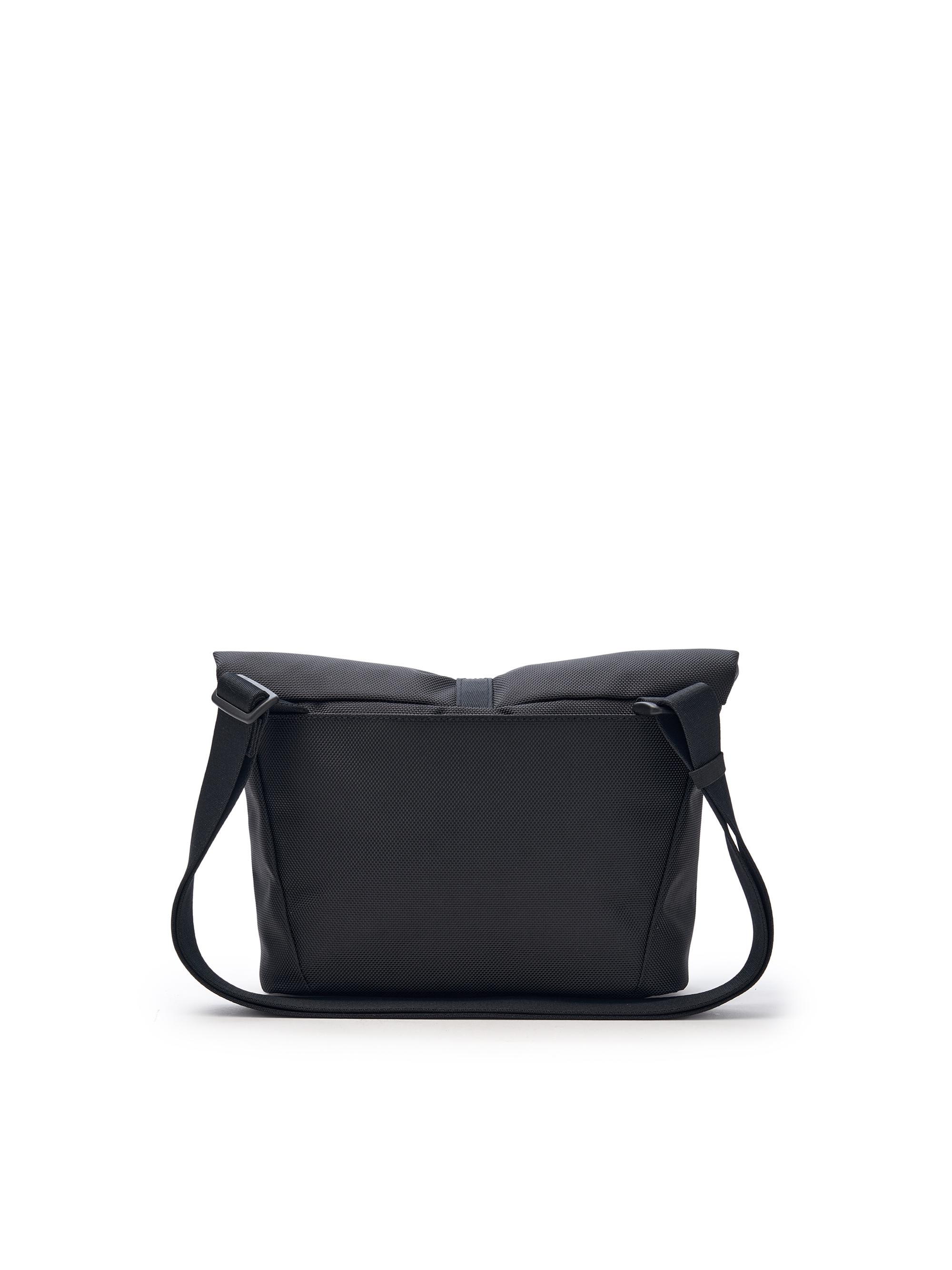 ★MLB Korea★ Basic Gopcore Cross Bag NY Black 3ACRB025N-50B BASIC GORPCORE POCKET CROSS BAG NEW YORK YANKEES (3ACRB035N