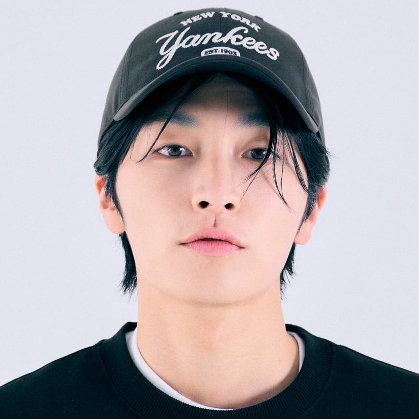 바시티 레터링 언스트럭쳐 볼캡 뉴욕양키스